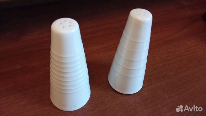 Солонка и перечница