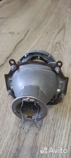 Линза на рено меган 2 2005 года