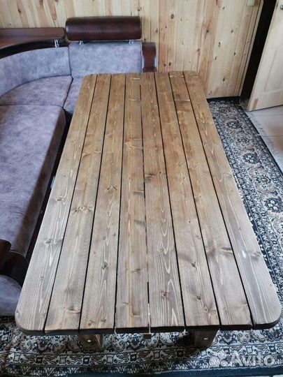 Стол деревянный в наличии