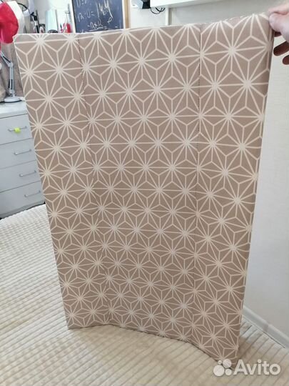 Пеленальная доска на кроватку