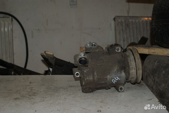 Компрессор кондиционера Audi A4 B5 8D