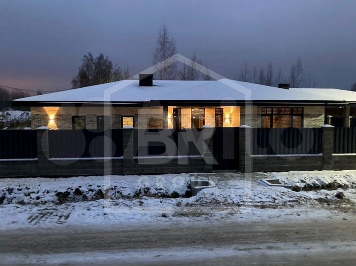 Дом 157,3 м² на участке 9,6 сот.