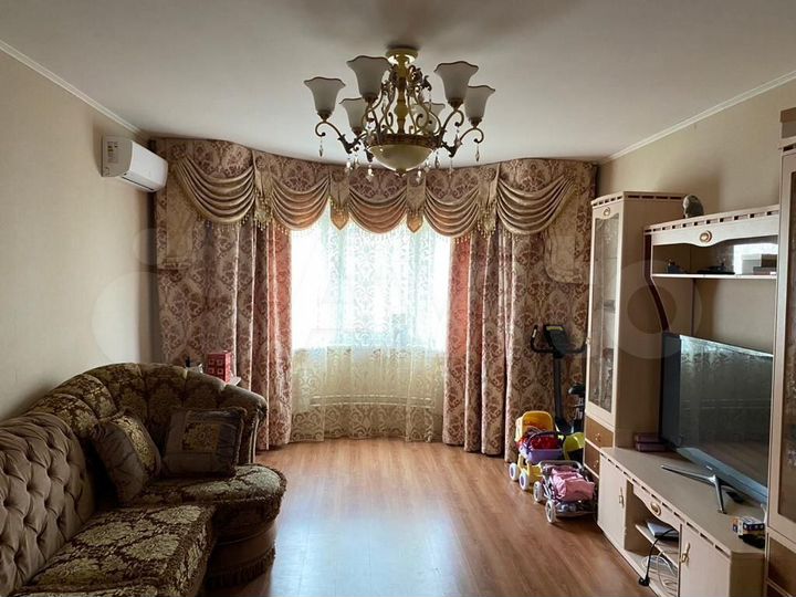 2-к. квартира, 76 м², 11/25 эт.