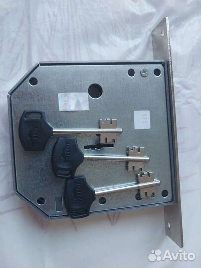 Замок для двери