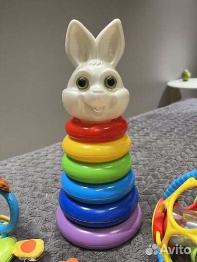 Коробка развивающих игрушек для малыша