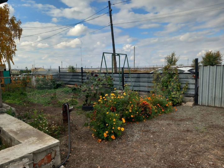 Дом 49,8 м² на участке 8 сот.