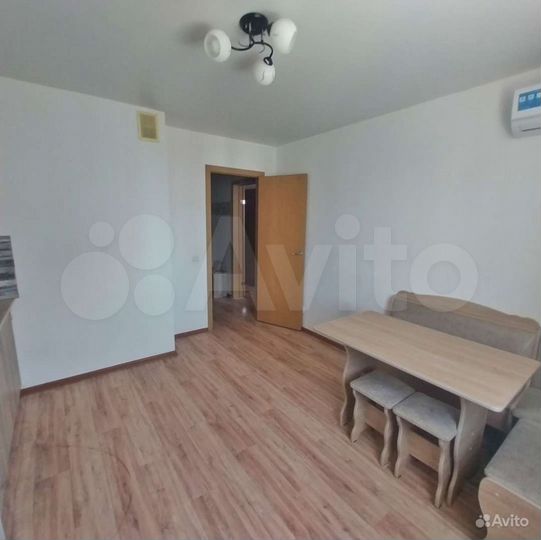 1-к. квартира, 40 м², 8/10 эт.