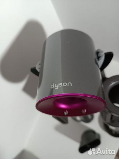 Фуксия фен Dyson HD 15: Лучший выбор