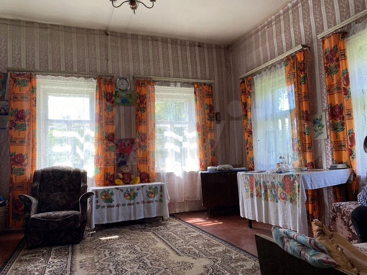 Дом 64 м² на участке 49 сот.