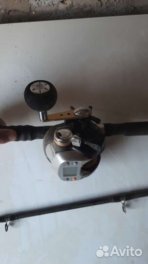 Спиннинг с электрокатушкой Daiwa