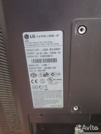 Монитор LG 19