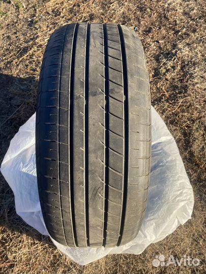 Yokohama BluEarth RV-01 215/55 R17 94