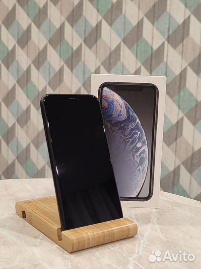 iPhone Xr, 128 ГБ