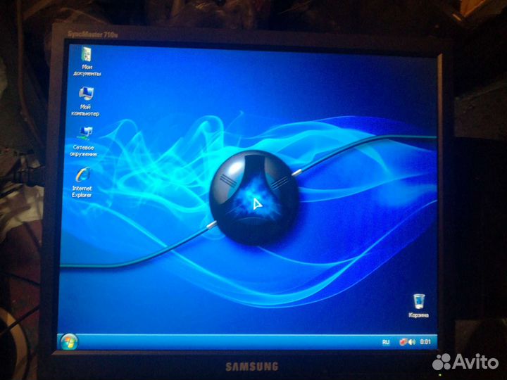 Монитор Samsung-17