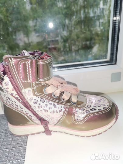 Ботинки для девочки
