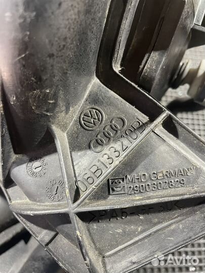 Коллектор впускной Golf4 1.8T 06b133210b