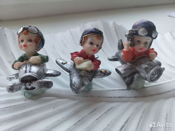 Статуэтки для декора, лётчики