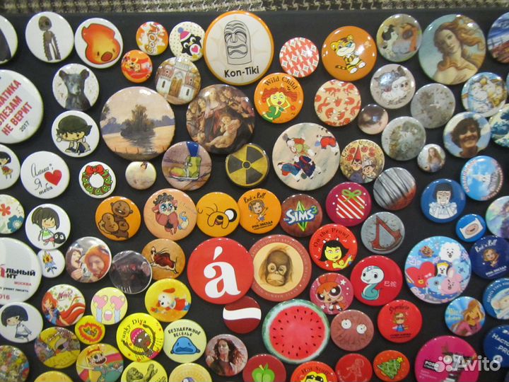 Коллекция значков 296 штук