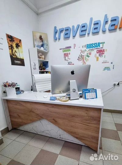 Офисный стол