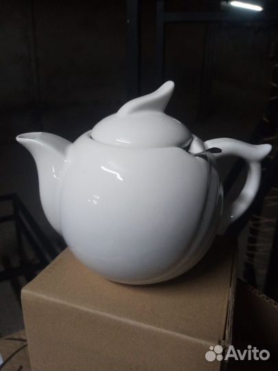 Заварочный чайник, чайные и кофейные пары