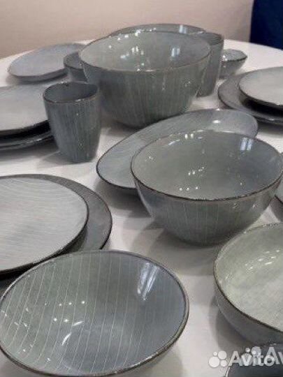 Набор столовой посуды новый