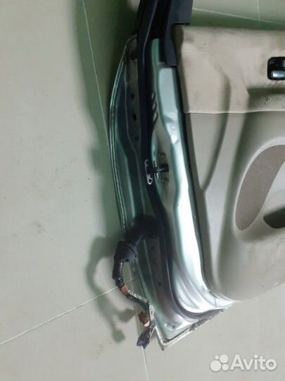 Дверь передняя правая Toyota Nadia SXN10 1azfse