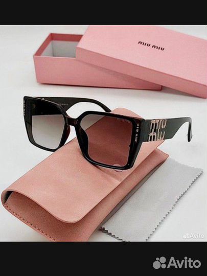 Солнцезащитные очки miu miu