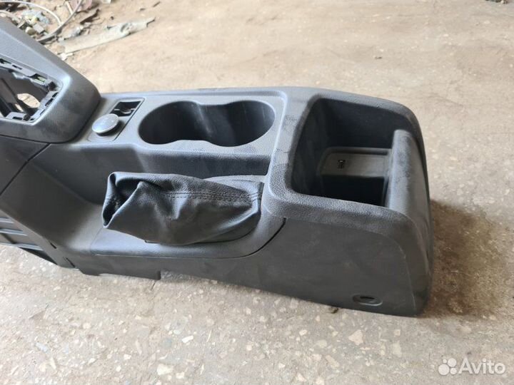 Консоль центральная Ford Focus 3 1.6 2013