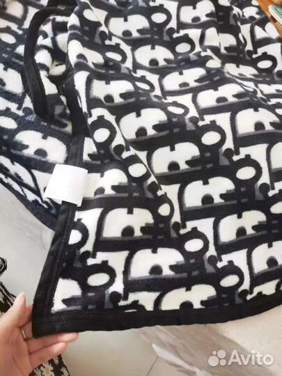 Плед Chanel Dior Gucci Burberry