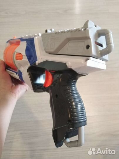 Пистолет Nerf