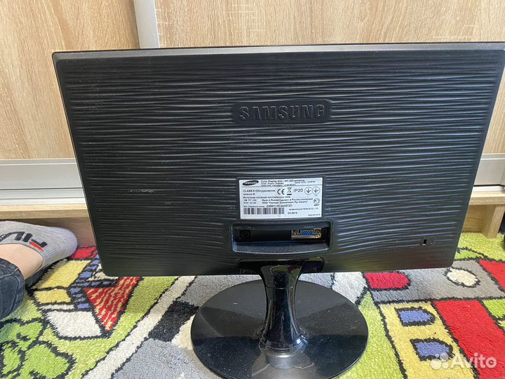 Монитор Samsung 74Гц