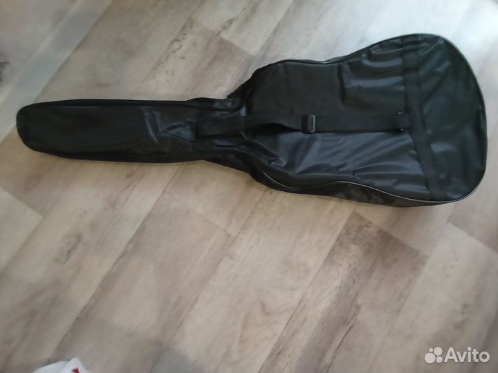 Акустическая гитара