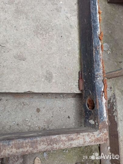 Металлическая дверь бу