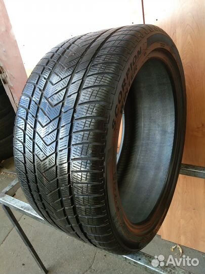 Pirelli Scorpion Winter 305/35 R21