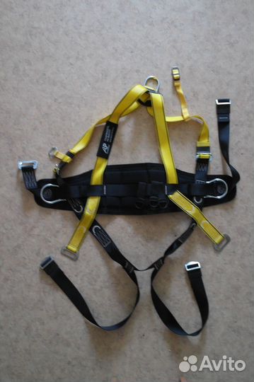 Страховочная привязь + строп