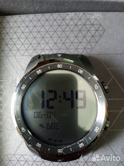 Смарт часы TicWatch Pro