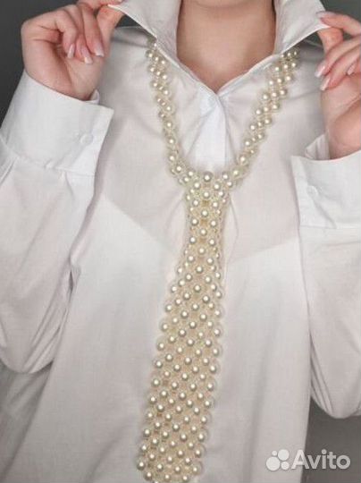 Галстук из бусин