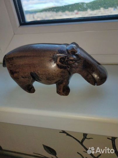 Статуэтка бегемот из Африки, дерево