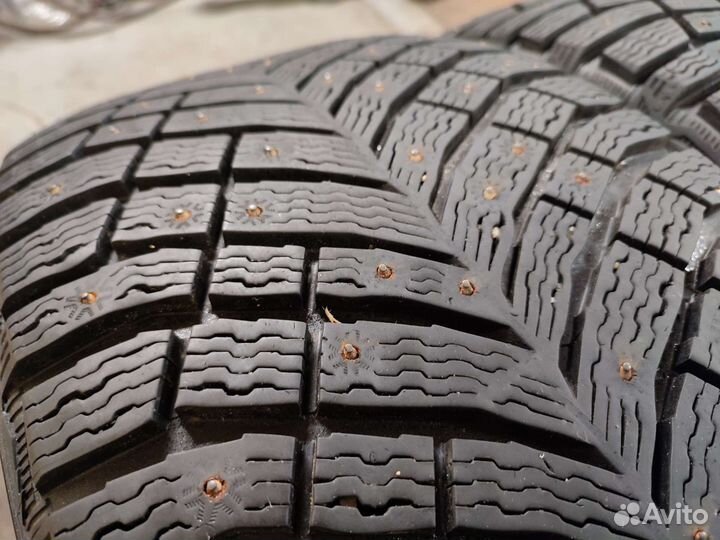 Michelin X-Ice North 4 SUV 255/45 R20