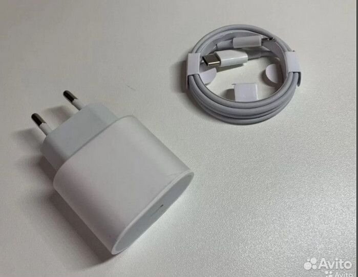 Зарядное устройство на iPhone