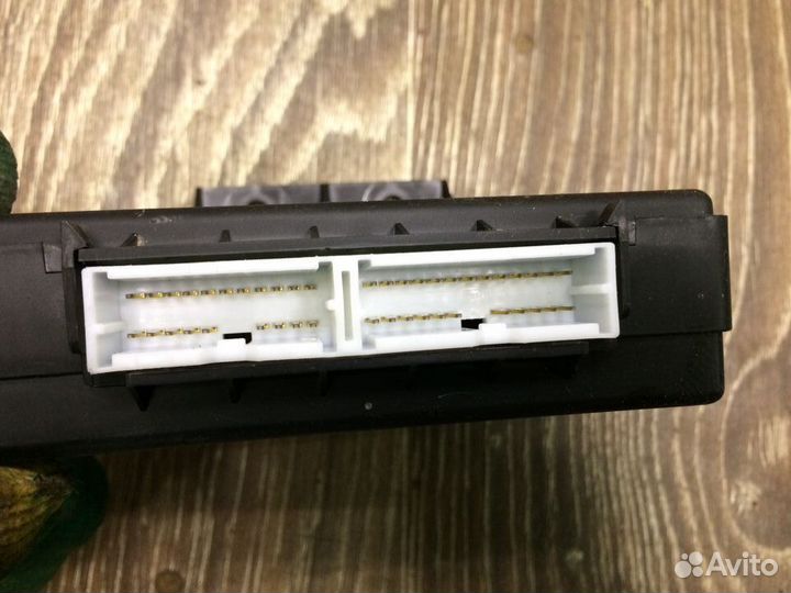 Блок управления центральным замком Kia Rio