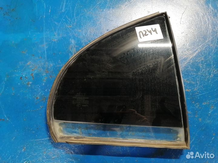 Стекло двери задней правой Geely Emgrand EC7