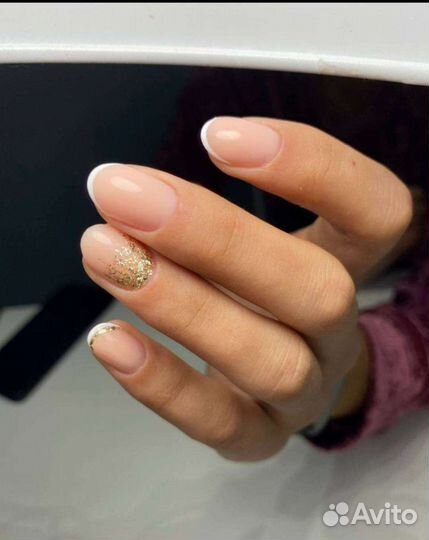 Маникюр и педикюр