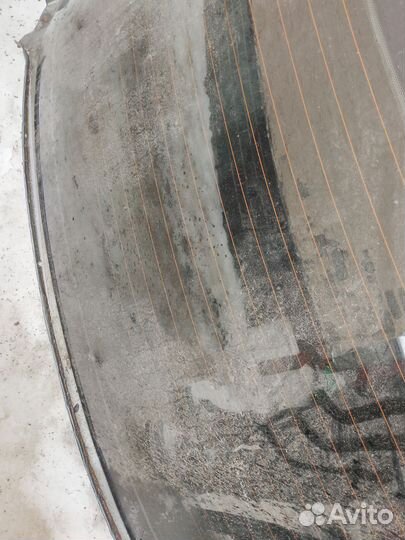 Заднее стекло priora