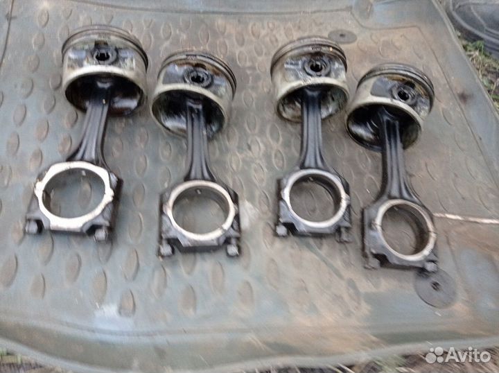 Поршни с шатунами ауди 80 б3 1.8 90л.с