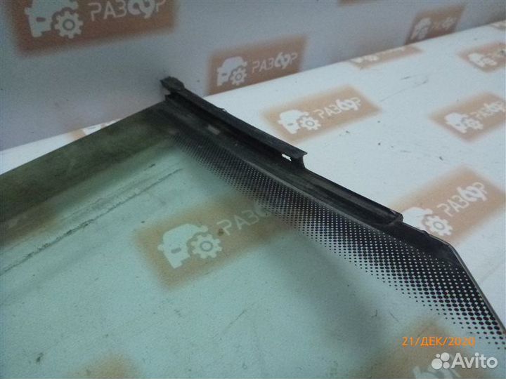 Стекло двери переднее правое Opel Omega F35 C20NE