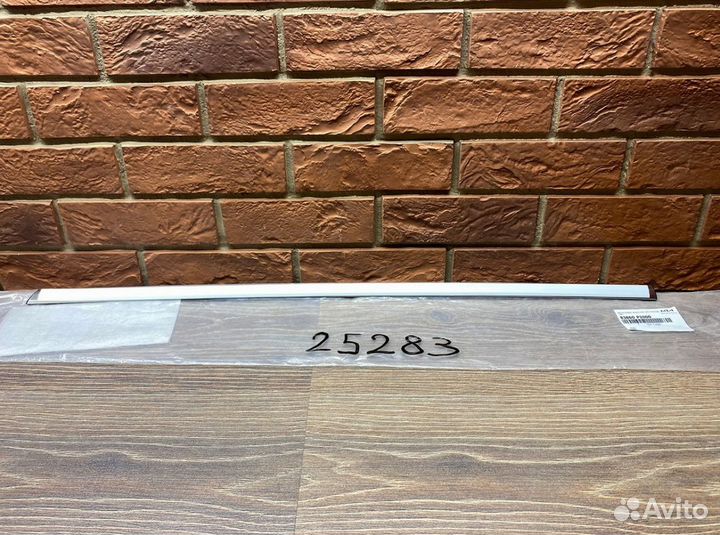 Молдинг двери задней правой Kia Sorento 4 2020+