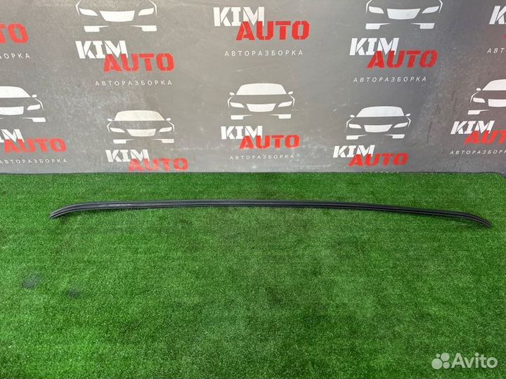 Уплотнитель капота задний Kia Rio 3 Ub 11-17 1.4
