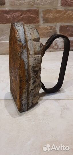 Утюг чугунный