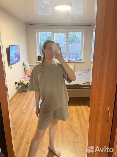 Спортивный костюм из 4 предметов